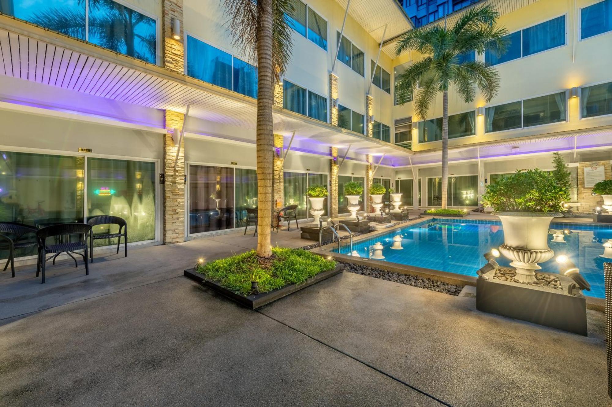 qiu hotel sukhumvit bangkok